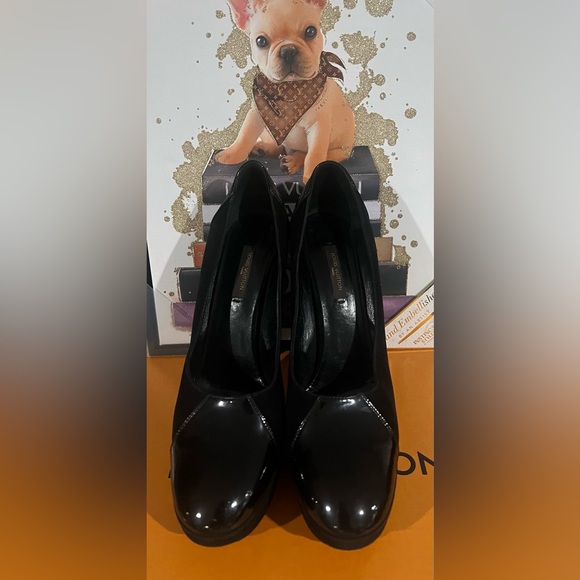 Louis Vuitton Heels - Picture 3 of 7